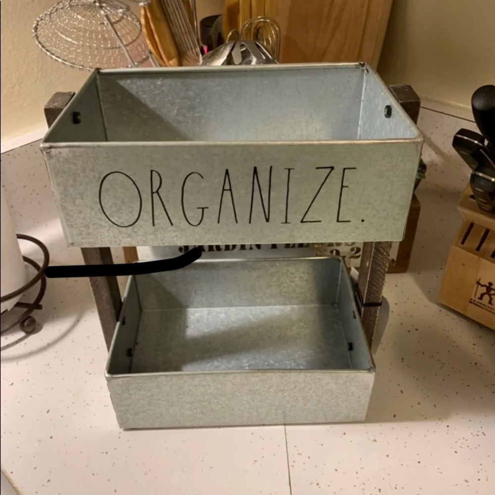 Rae Dunn two tier metal organizer